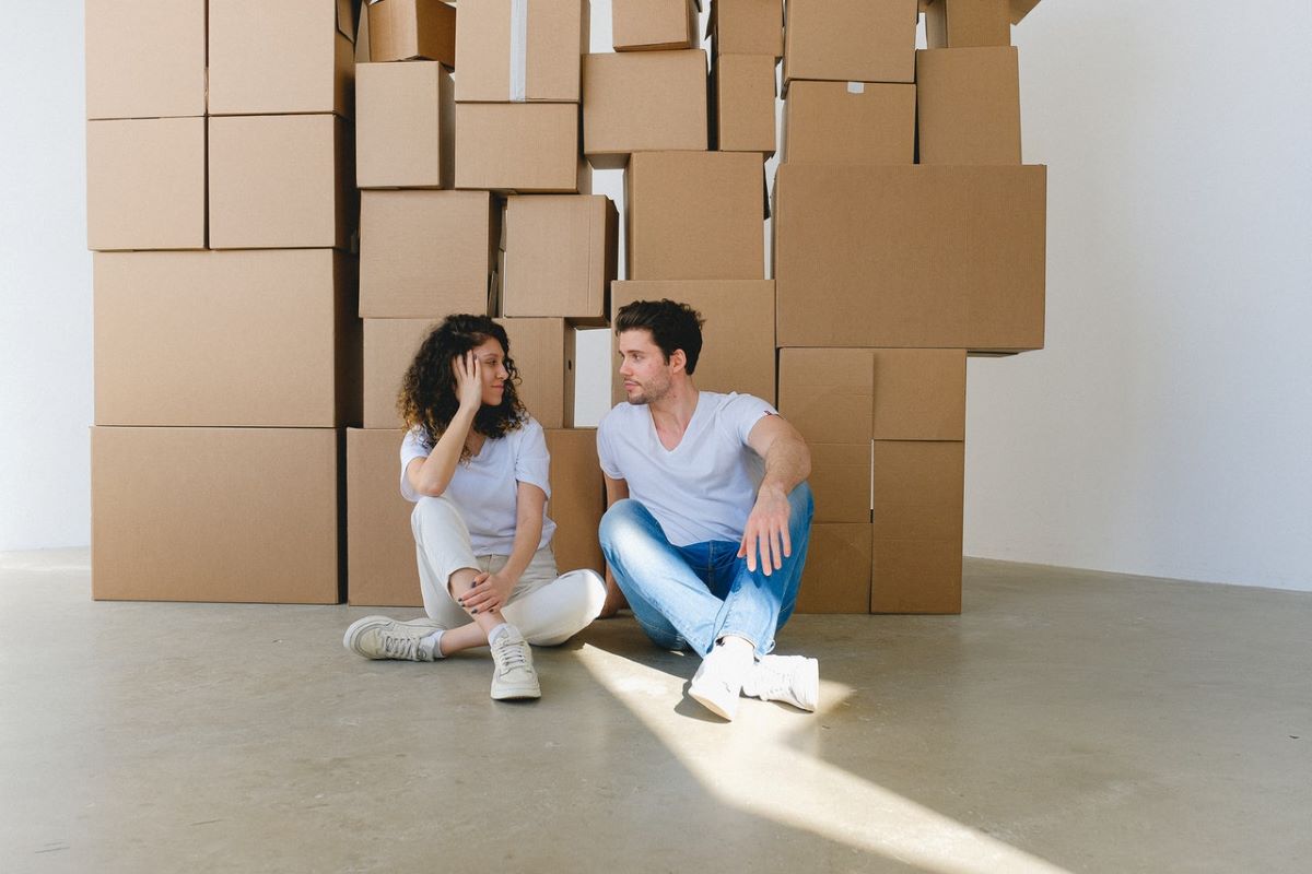 Ways to help hoarders overcome decluttering