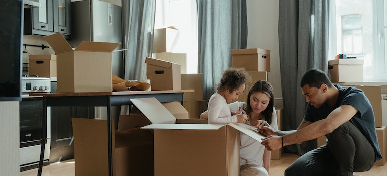 A family preparing for move and thinking about storage solutions across the Pacific Northwest. 