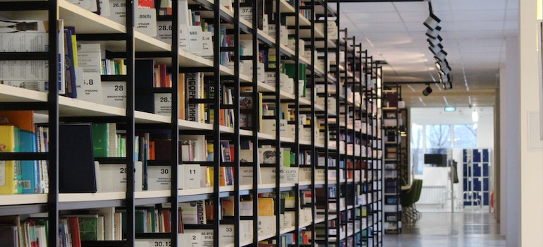 Items categorized and tidily stored on shelves is how on-demand storage in Seattle streamlines e-commerce