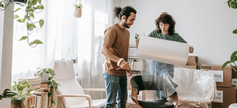 a man trying to help a friend move from Seattle to Shoreline