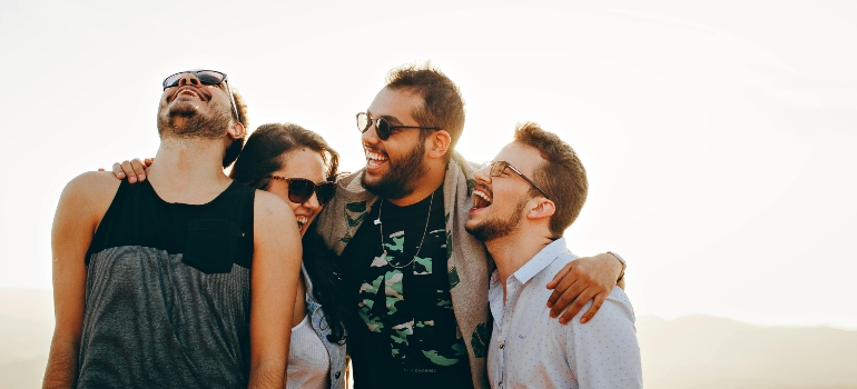 friends talking about moving after divorce